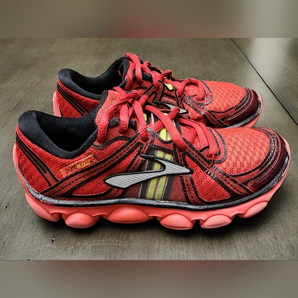Brooks Pure Flow Kids Youth Girls Size Athletic Running 11.5